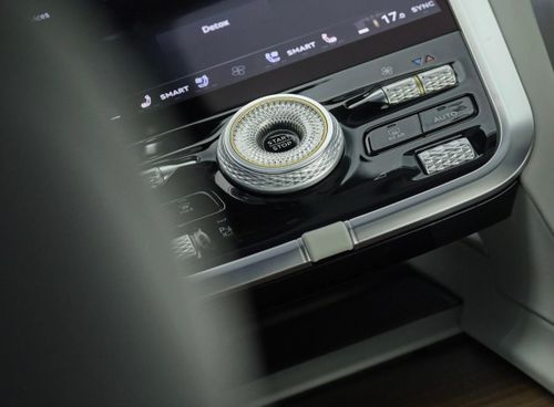 Chi tiết nội thất Bentley Torcal được hé lộ. Ảnh: Carscoops