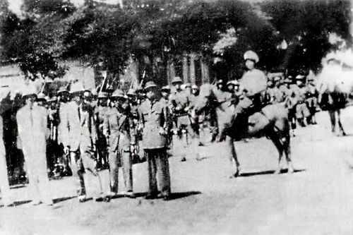 Lễ diễu binh tại thị xã Thanh Hóa ngày 2/9/1945 (Nguồn ảnh: Trung tâm Triển lãm và Xúc tiến Du lịch tỉnh Thanh Hóa)