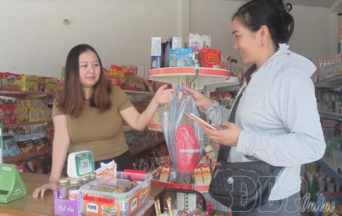 Khu vực hộ kinh doanh trên địa bàn xã Mường Mùn phát triển, góp phần đáp ứng nhu cầu tiêu dùng của người dân.