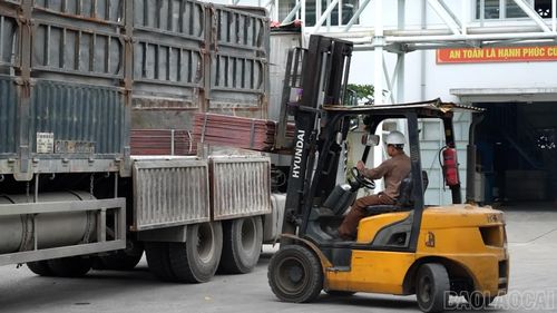 Toàn bộ dây chuyền sản xuất tại Nhà máy Luyện đồng Bản Qua vẫn vận hành 24/24 giờ.