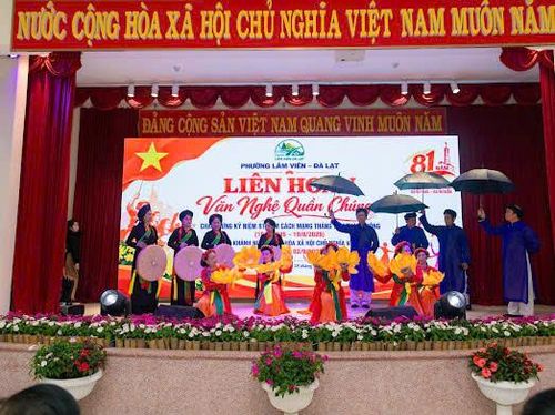 Câu lạc bộ Hát quan họ của phường mang đến bản sắc văn hoá Kinh Bắc thật ấn tượng