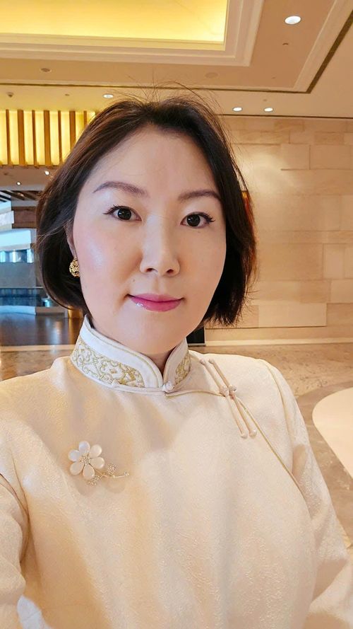 Đại sứ Ganbaatar Hulan. Ảnh: NVCC