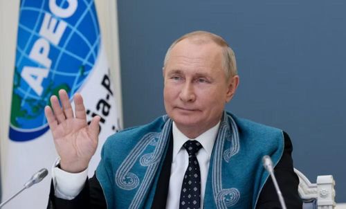 Tổng thống Putin sau đó bác đề xuất này. Ông cho rằng chưa có lý do để gặp ông Zelensky cho tới khi 2 nước đạt được một thỏa thuận hòa bình.