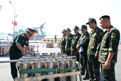 Công tác lắp đặt được tiến hành theo từng bước, bảo đảm đúng yêu cầu kỹ thuật và an toàn