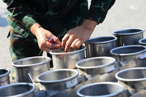 Công tác lắp đặt được tiến hành theo từng bước, bảo đảm đúng yêu cầu kỹ thuật và an toàn