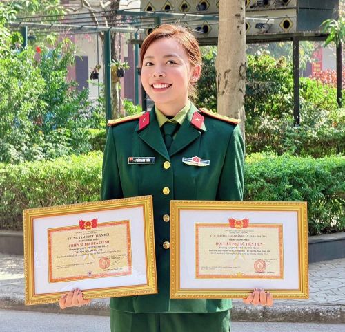 Xạ thủ Phí Thanh Thảo đang tiếp nối truyền thống của các thế hệ cha, anh đi trước làm rạng danh thể thao Việt Nam trên đấu trường quốc tế
