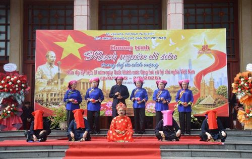 Tiết mục văn hóa dân gian đặc sắc tại chương trình