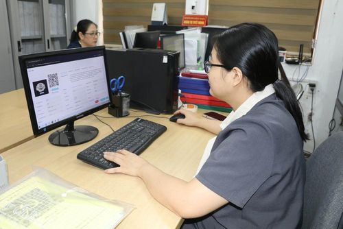 Bảo tàng tỉnh Ninh Bình đẩy mạnh ứng dụng công nghệ số trong bảo tồn, phát huy giá trị di sản. Ảnh: Thùy Dung - TTXVN