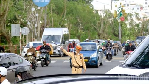 Tình hình an ninh trật tự, an toàn xã hội, trật tự an toàn giao thông trong dịp Lễ 2/9 được bảo đảm. (Ảnh: Bảo Văn)