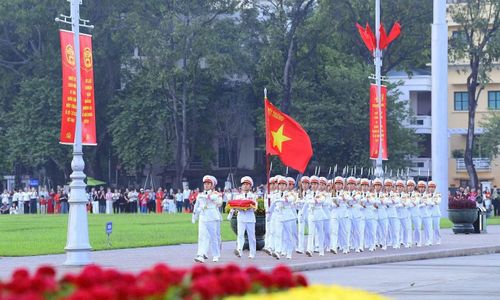 Nghi lễ thượng cờ sáng 2/9, tại Quảng trường Ba Đình.