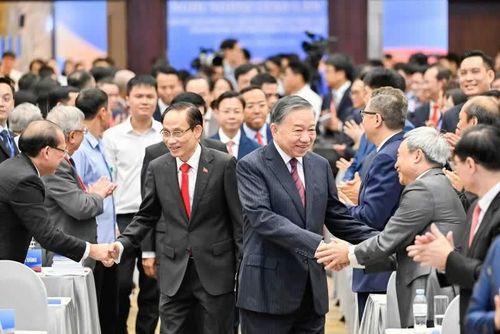 Tổng Bí thư, Chủ tịch nước Tô Lâm dự Phiên khai mạc Hội nghị Ngoại giao lần thứ 33. (Ảnh: Nguyễn Hồng)