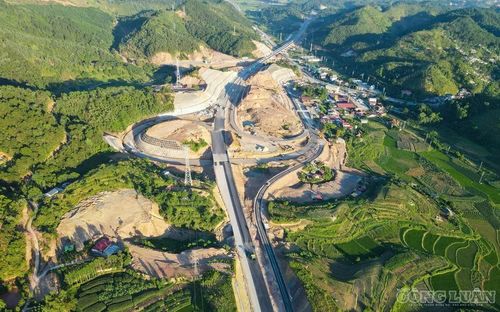 Hàng trăm mũi thi công được duy trì xuyên dịp lễ Quốc khánh 2/9 tại cao tốc Hữu Nghị - Chi Lăng.