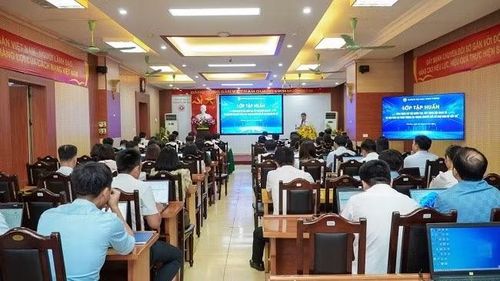 Lớp tập huấn cho các cán bộ cấp xã ở Phú Thọ