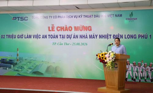 Ông Nguyễn Chí Linh, Giám đốc Dự án của PTSC, nhấn mạnh vấn đề xây dựng văn hóa an toàn trên công trường.