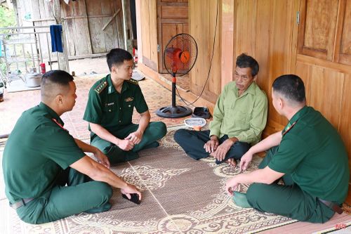 Bản Giàng 2 có 16 hộ/57 nhân khẩu, cuộc sống đã có nhiều chuyển biến so với các thế hệ trước.