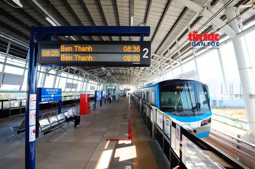 Theo Sở Xây dựng TP Hồ Chí Minh, Thành phố đặt mục tiêu hoàn thành 6 tuyến metro trước năm 2030 với tổng chiều dài khoảng 187 km, tổng vốn sơ bộ khoảng 17 tỉ USD.