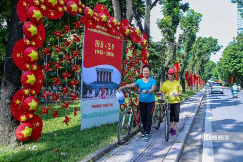 Thông qua hoạt động trang trí, chỉnh trang và xây dựng các không gian check-in, phường Ngọc Hà mong muốn tinh thần ngày Quốc khánh được lan tỏa từ sự tham gia, hưởng ứng của mỗi người dân.