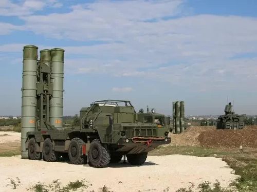 Hệ thống tên lửa phòng không S-400 Triumf của Nga tại Crimea. Ảnh: WION.