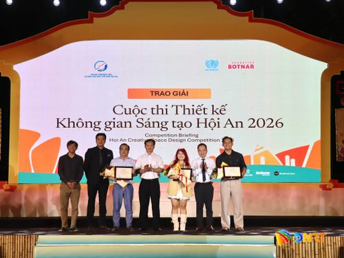 Ban tổ chức sự kiện trao giải cuộc thi thiết kế không gian sáng tạo Hội An 2026. Ảnh: QUỐC TUẤN