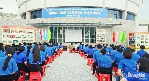 Trung tâm Văn hóa - Điện ảnh Đồng Nai tổ chức tuần phim tại cơ sở 2, phường Bình Phước mừng Quốc khánh. Ảnh: My Ny