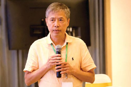 GS TS Phạm Tiến Sơn - nguyên Trưởng Khoa Toán - Tin học, Trường Đại học Đà Lạt