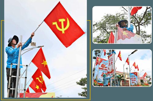 Dọc các trục đường làng, thôn, buôn sắc đỏ cờ Tổ quốc trải dài từ thôn xóm đến những vùng quê xa xôi, hòa chung không khí hướng về Quốc khánh 2/9