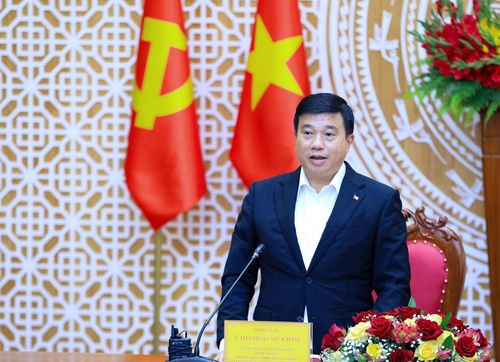 Ủy viên Ban Chấp hành Trung ương Đảng, Bí thư Tỉnh ủy, Trưởng Đoàn ĐBQH tỉnh Y Thanh Hà Niê Kđăm