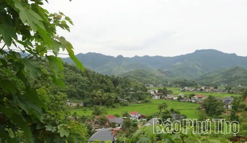 Bản làng đồng bào các dân tộc Khả Cửu đang ngày càng khởi sắc.
