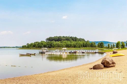 Khu du lịch nghỉ dưỡng Flamingo Đại Lải, phường Xuân Hòa - điểm nhấn thu hút khách du lịch trong nước và quốc tế.