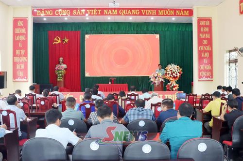 Sinh hoạt định kỳ của Chi bộ bản Nong Tầu.