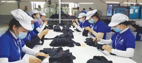 Sản xuất hàng may mặc xuất khẩu tại KKT Chân Mây - Lăng Cô.