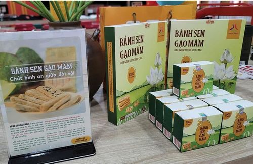 Nhiều sản phẩm tiện dụng của Đặc sản Kinh Đô được cải tiến nhờ ứng dụng công nghệ để phục vụ khách hàng.