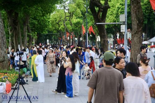 Một góc phố đi bộ Hồ Hoàn Kiếm. Ảnh: Trần Trọng/ Mekong ASEAN