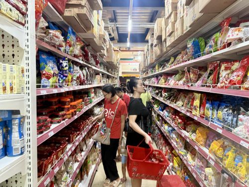 Giữ ổn định giá cả, bảo đảm chất lượng và nguồn gốc sản phẩm góp phần tạo dựng hình ảnh đẹp về môi trường du lịch Cao Bằng.