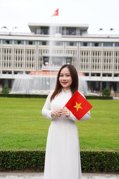 Đại diện Ban Quản lý Di tích quốc gia đặc biệt Dinh Độc Lập cho biết, nghi lễ chào cờ tại di tích mang ý nghĩa sâu sắc, góp phần bồi đắp niềm tự hào về truyền thống lịch sử vẻ vang của dân tộc. Đây cũng là dịp nhắc nhở mỗi người về trách nhiệm gìn giữ, phát huy những thành quả mà các thế hệ đi trước đã dày công vun đắp.