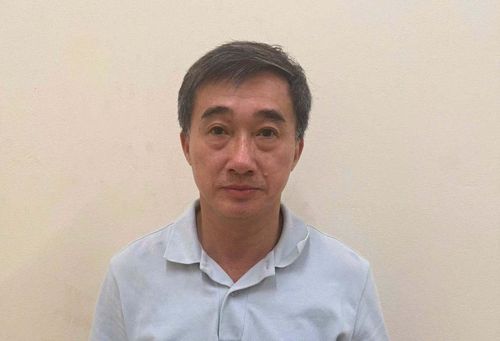 Thứ trưởng Bộ Y tế Trần Văn Thuấn (Ảnh: Bộ Công an)