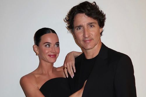 Katy Perry gặp cựu Thủ tướng Canada lần đầu trong một tour diễn. Ảnh: IGNV.