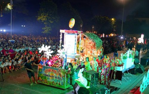 Phường Sơn Tây, Hà Nội tổ chức diễu hành mô hình đèn Trung thu năm 2025