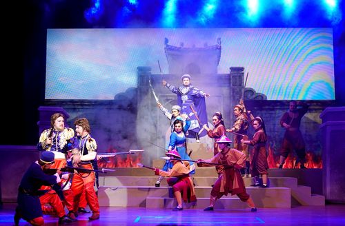 Vở cải lương "Khúc tráng ca thành Gia Định" của Nhà hát Cải lương Trần Hữu Trang. Ảnh: THÚY BÌNH 