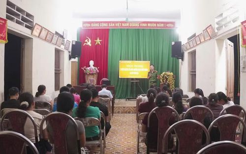 Hội nghị tuyên truyền xây dựng phường Quan Triều không ma túy.