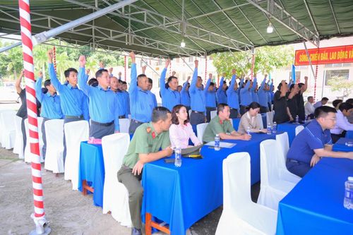 Bước vào giai đoạn mùa khô 2026-2027, Ban Chỉ đạo 515 tỉnh An Giang yêu cầu cán bộ, chiến sĩ Đội K92, K93 tiếp tục phát huy kinh nghiệm, tinh thần đoàn kết, chủ động khắc phục khó khăn, chấp hành nghiêm kỷ luật Quân đội, pháp luật Việt Nam và các quy định của Campuchia. Đồng thời, phối hợp chặt chẽ với chính quyền, lực lượng chức năng và nhân dân Campuchia, tăng cường tuyên truyền, vận động người dân cung cấp thông tin về vị trí phần mộ liệt sĩ.