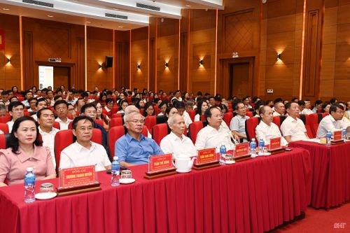 Toàn cảnh điểm cầu tỉnh Hà Tĩnh.