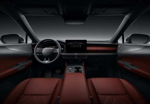 Không gian nội thất Lexus NX 2027 được làm mới gần như hoàn toàn. Ảnh: Paultan