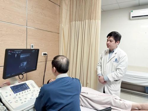 Người đã phẫu thuât thẩm mỹ cần duy trì thăm khám định kỳ để phát hiện sớm các bất thường. Ảnh: Bệnh viện đa khoa Hòe Nhai