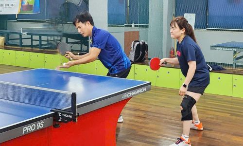 Ông Đỗ Đăng Khoa thi đấu tại Hàn Quốc.