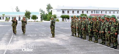 Lực lượng dự bị động viên tham gia huấn luyện.