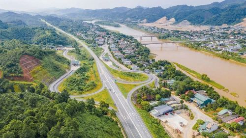 Đường cao tốc Nội Bài - Lào Cai. Ảnh: VEC