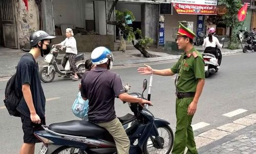 Nhiều trường hợp vi phạm giao thông đã bị nhắc nhở