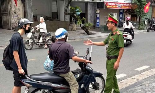 Nhiều trường hợp vi phạm giao thông đã bị nhắc nhở