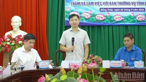 Bí thư Thường trực Trung ương Đoàn Nguyễn Minh Triết phát biểu tại buổi làm việc. (Ảnh: HỮU NGHĨA)